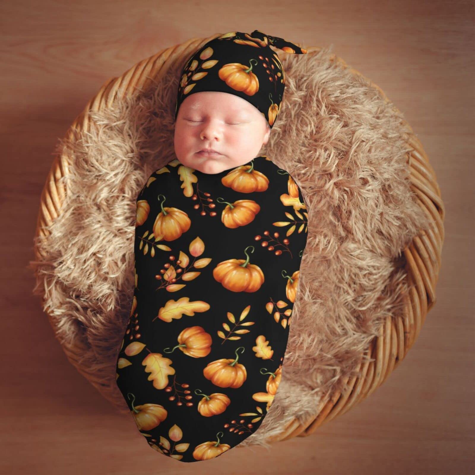 AuHomea gift-ready newborn set shown with blanket and hat.