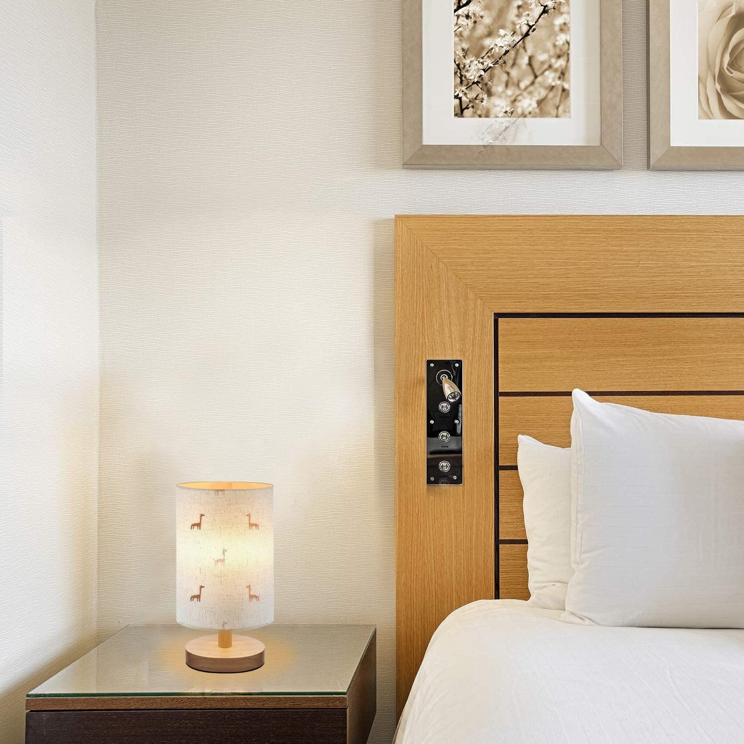 AURFIAIUOP versatile lamp suitable for living rooms and bedrooms.