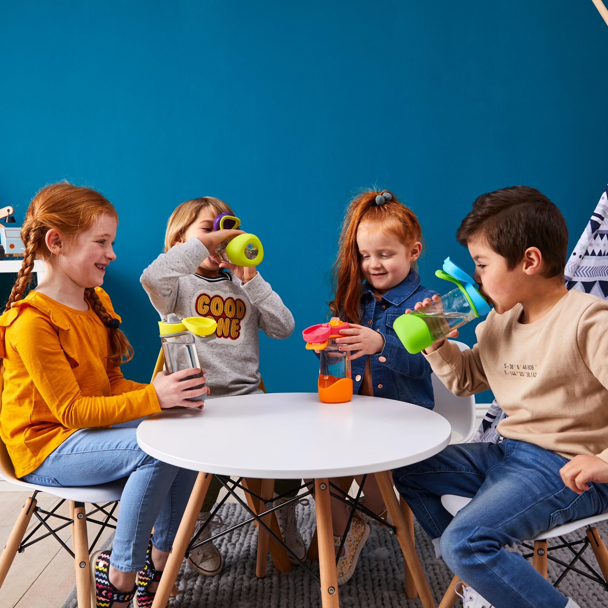 b.box lightweight design ideal for school and travel routines