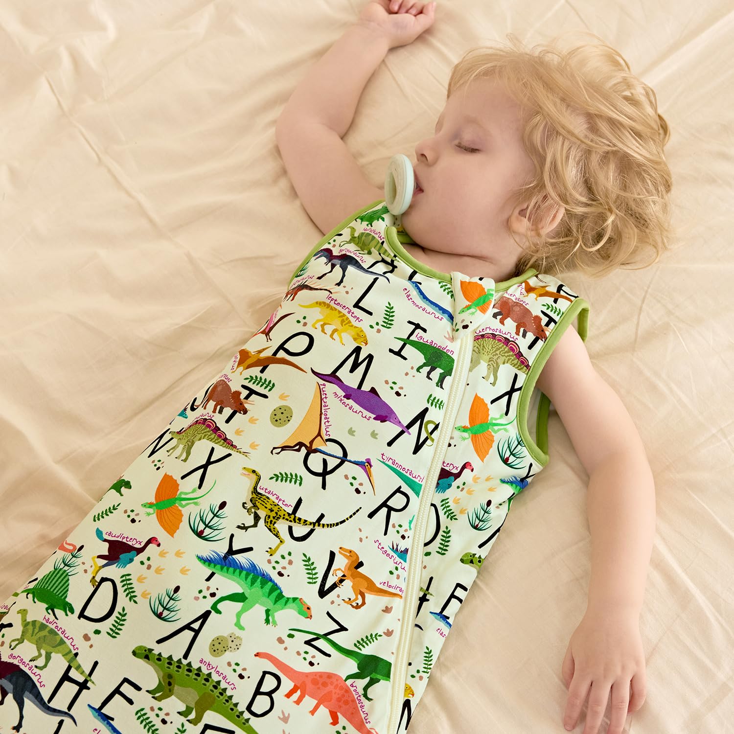 Babee Reshinee sleep sack makes a thoughtful baby registry gift.