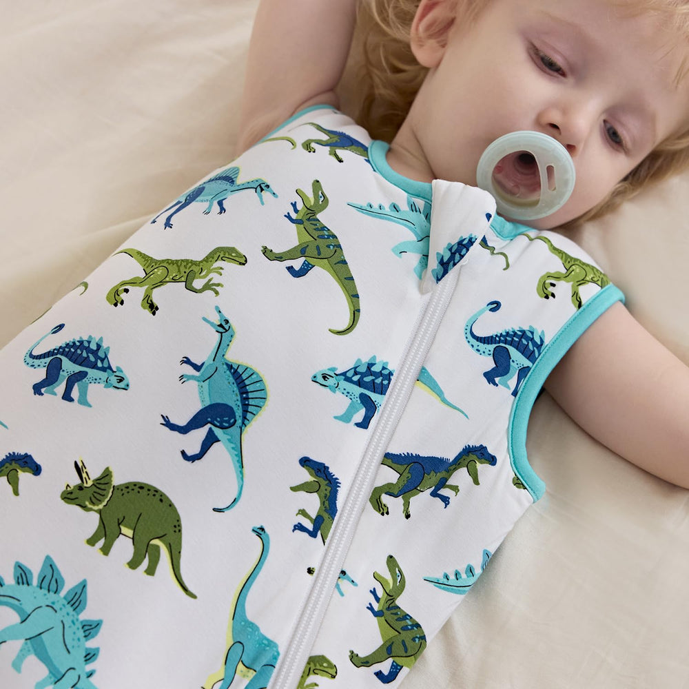 Babee Reshinee growth-friendly design with extra length supports growing babies.