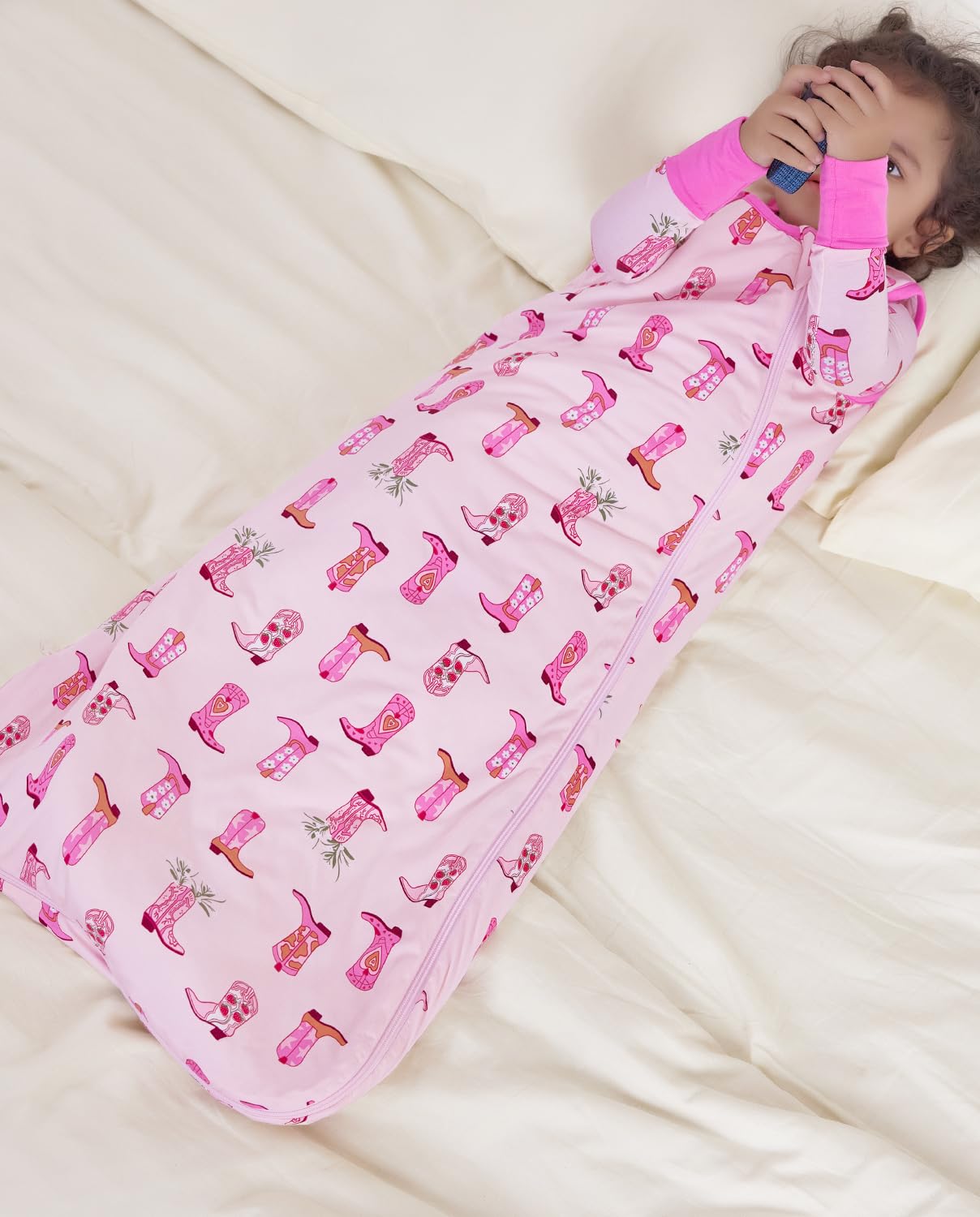 Babee Reshinee fabric is machine washable and fade-resistant for busy days.