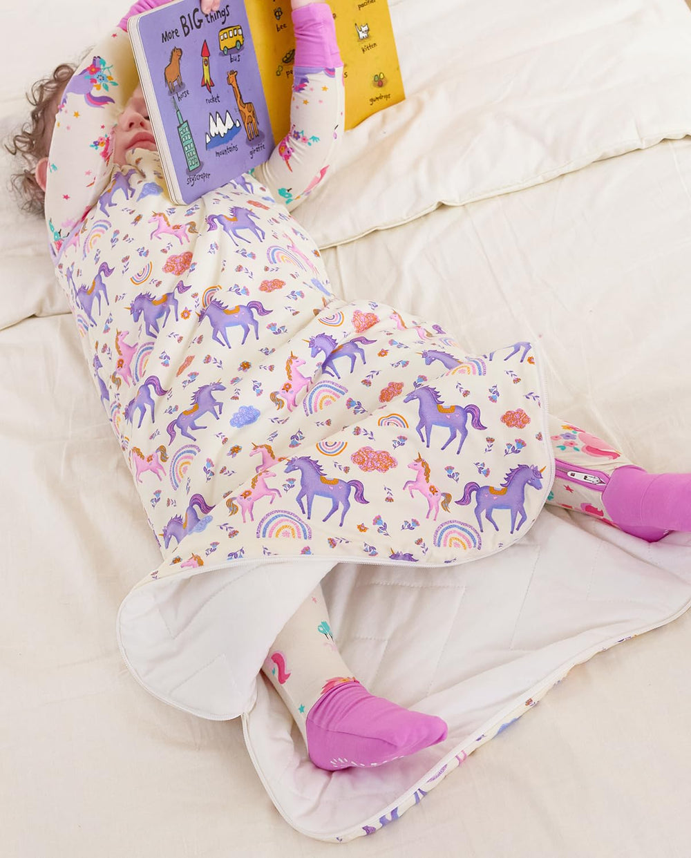 Babee Reshinee sleep sack size chart illustrates XS to L growth options.