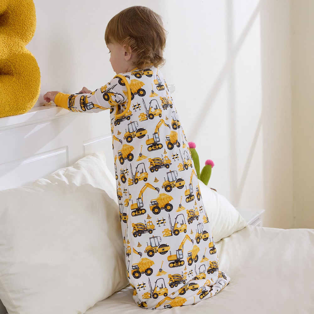 Babee Reshinee sleep sack pairs with zippies as a thoughtful gift option.