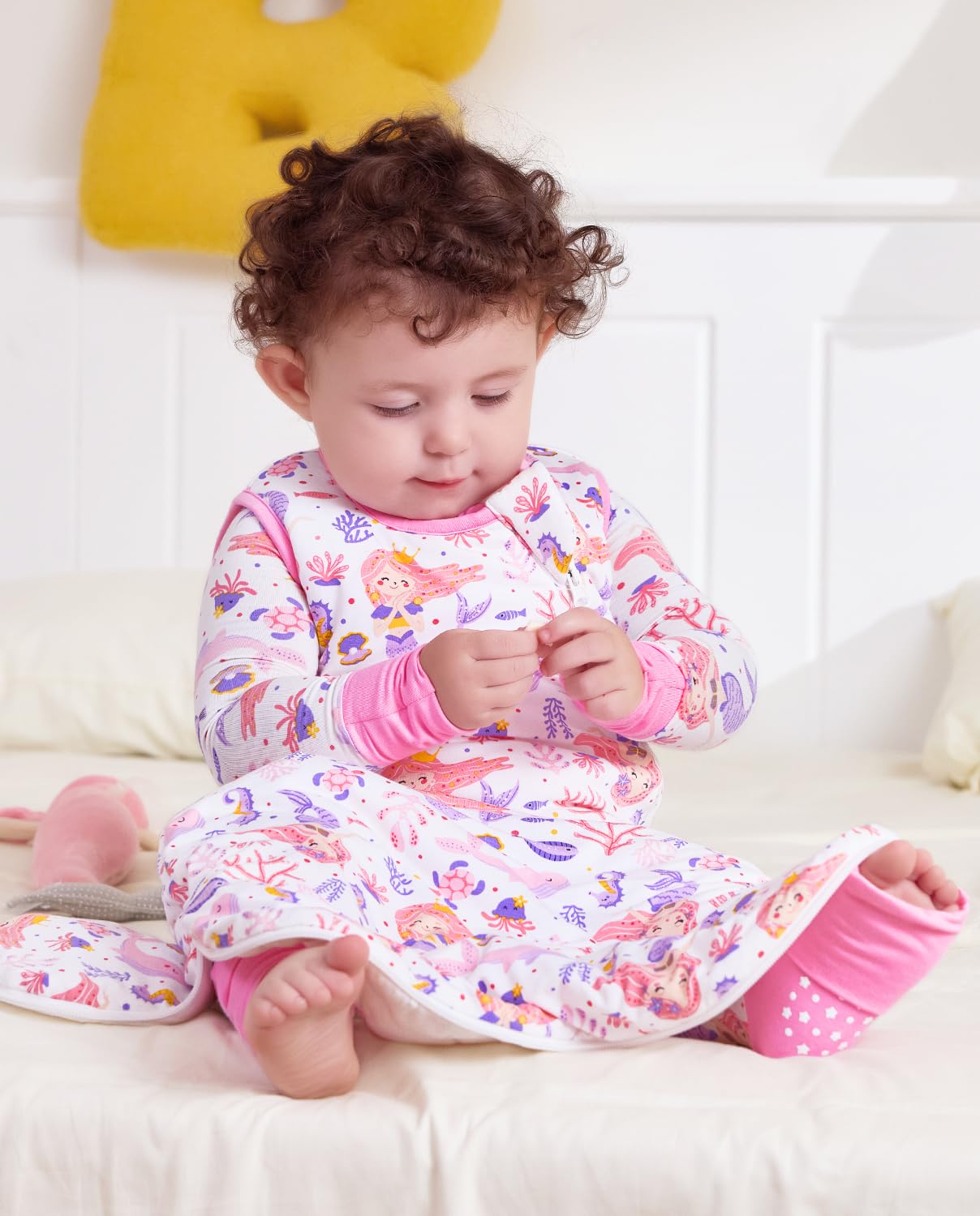 babee Reshinee sleep sack M size grows with baby through 6–18 months