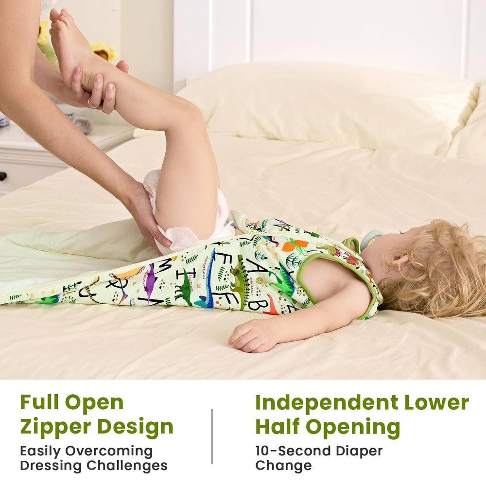 Babee Reshinee sleep sack features a two-way zipper for easy night changes.