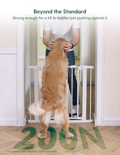 BABELIO gate expands 26-40 inches for versatile doorway fit
