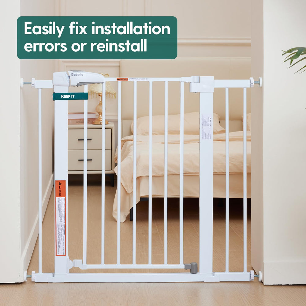 BABELIO Baby Gate Gap Lock closeup-latch highlights sturdy, smooth-operating mechanism.