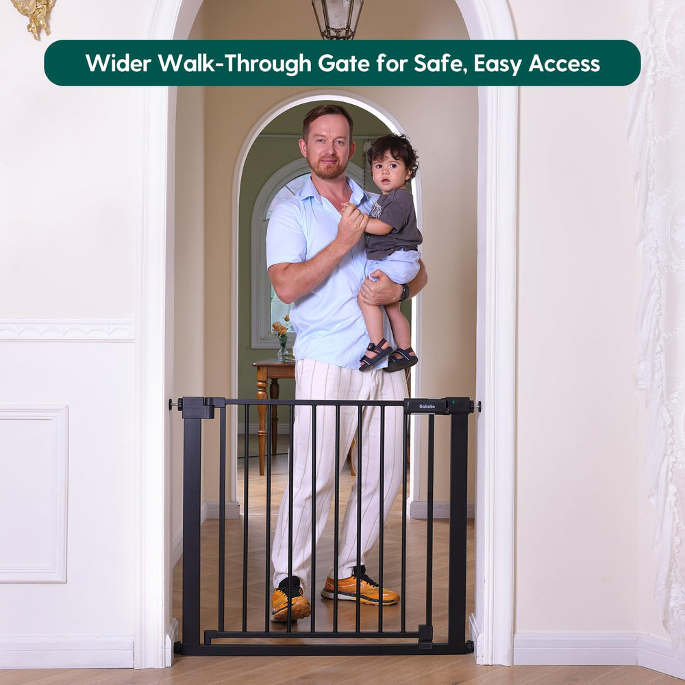 BABELIO baby gate lock indicator shows red or green status at a glance.