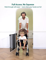 BABELIO baby gate wide walkthrough enabling easy passage