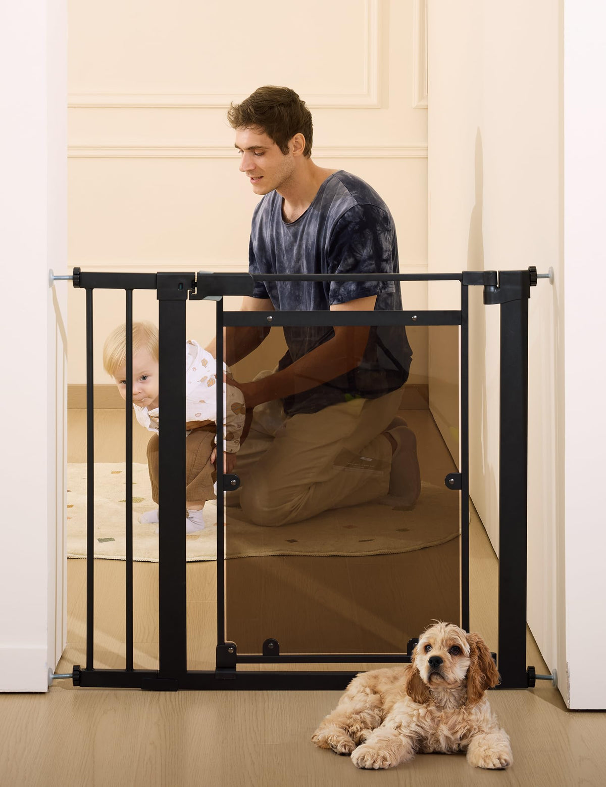 BABELIO Clear Baby Gate installation view shows tool-free pressure setup for doorways.