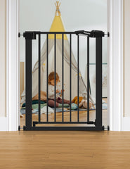 BABELIO narrow baby gate installed in doorway for secure passage for kids and pets.