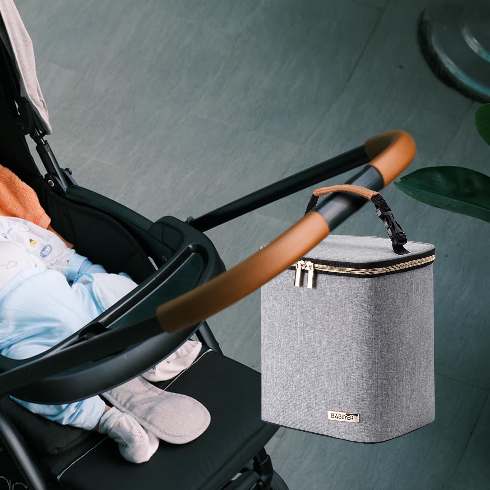BABEYER multi-use lunch bag illustrates versatility beyond milk storage.