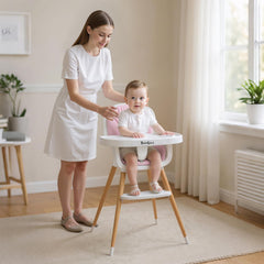 Babilous high chair removable tray enables easy-clean meals and quick transitions.