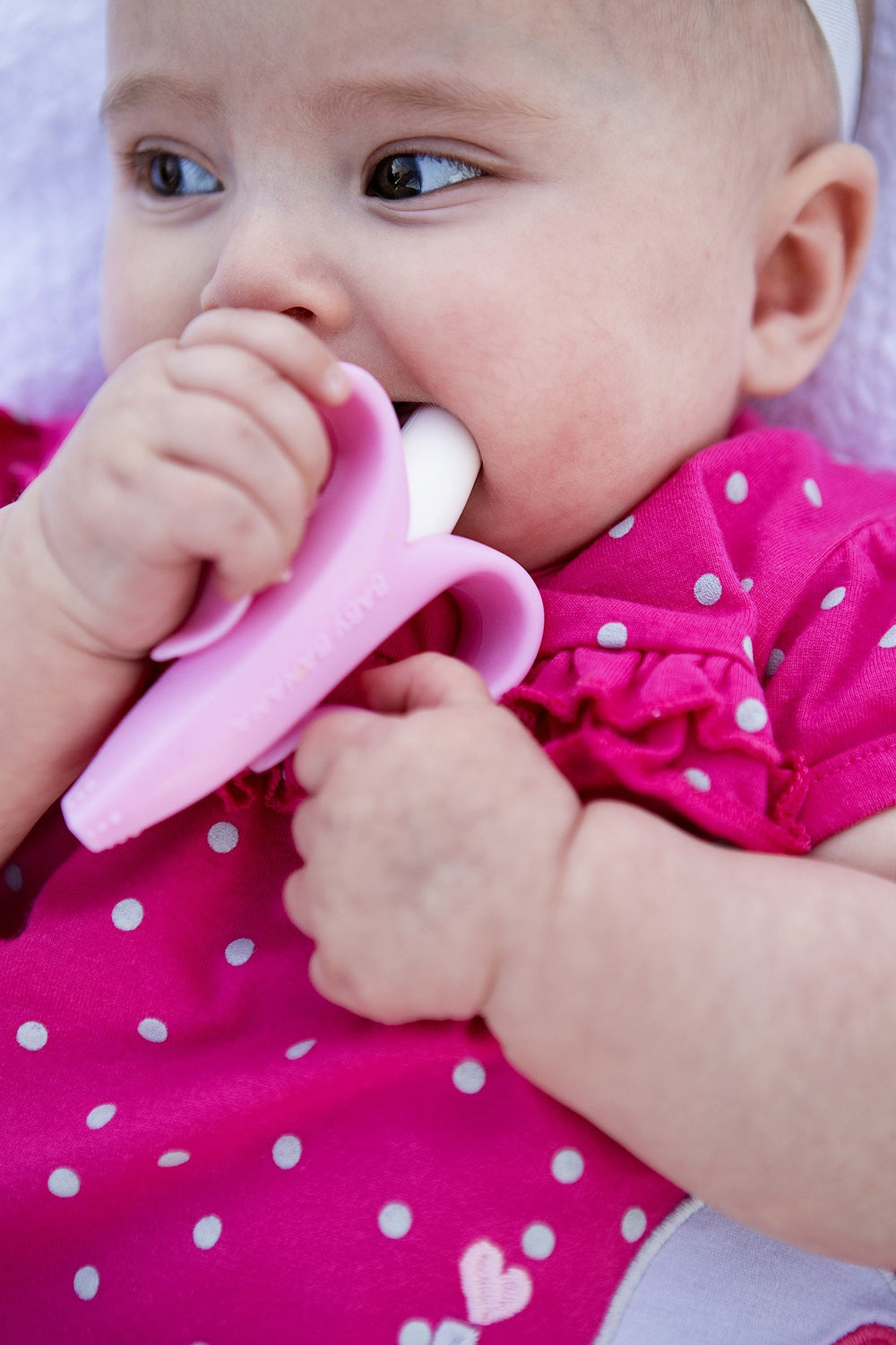 Baby Banana bendable silicone handle supports safe, comfortable grip for infants