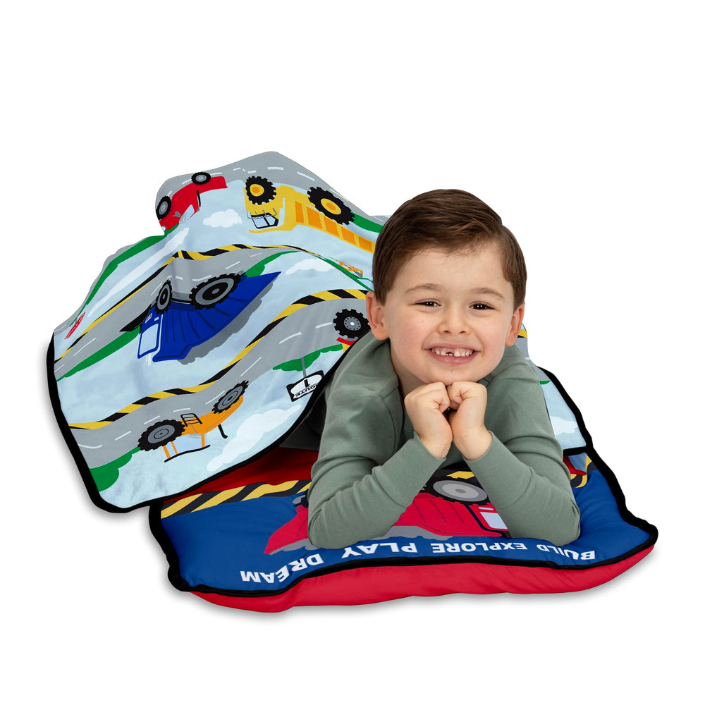 Baby Boom nap mat carrying handle enables easy room-to-room transport.