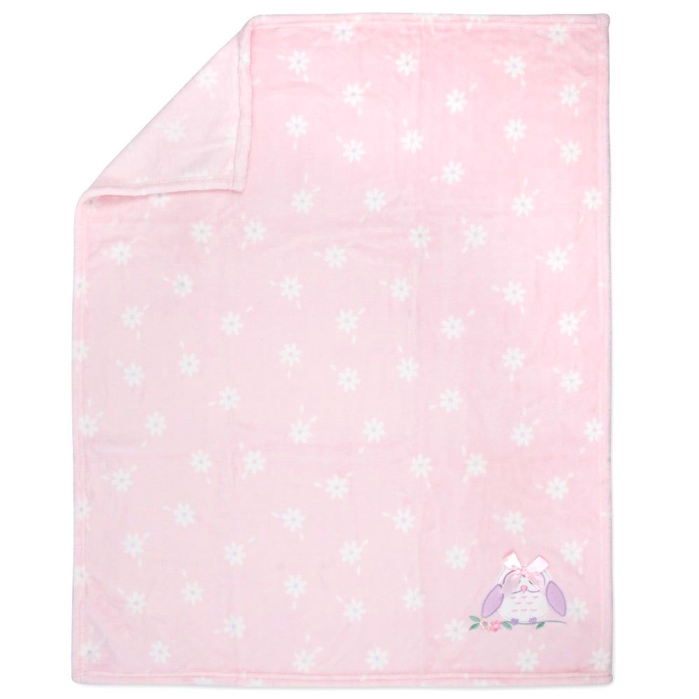 Baby Essentials machine-washable baby blanket for easy care