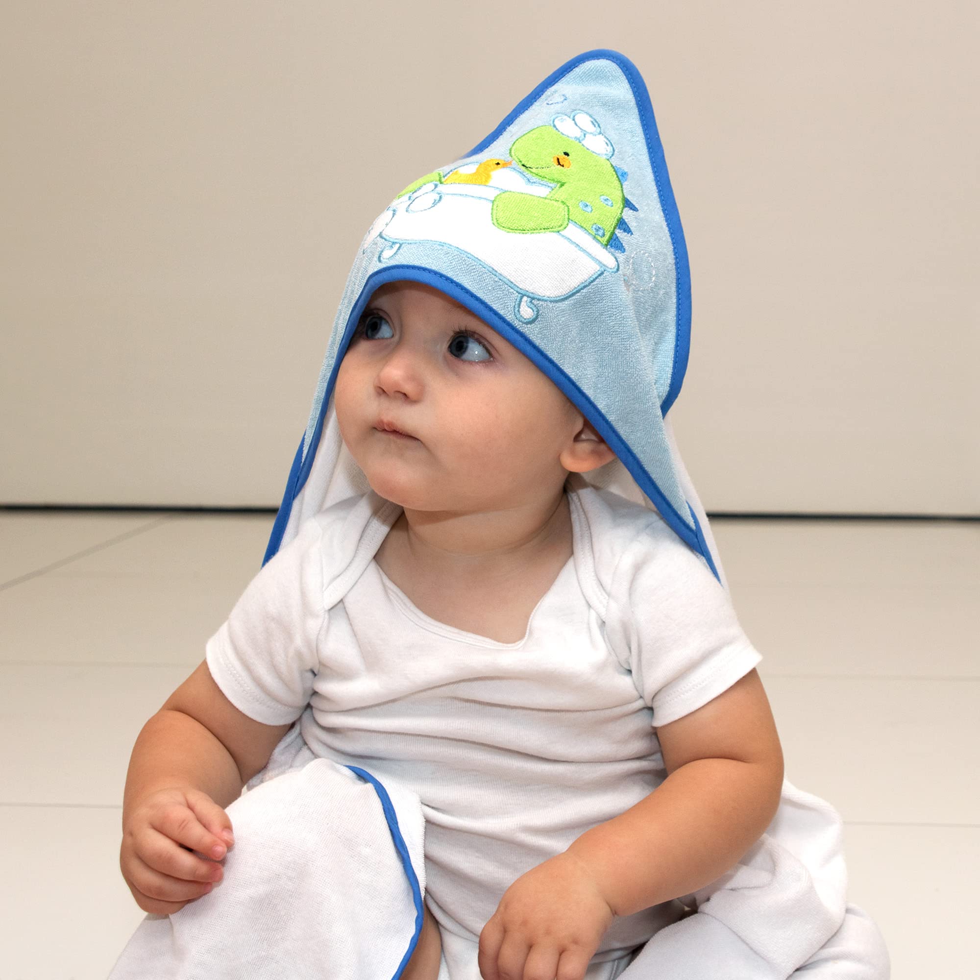 Baby Essentials Refreshed Rex machine-washable set easy to clean