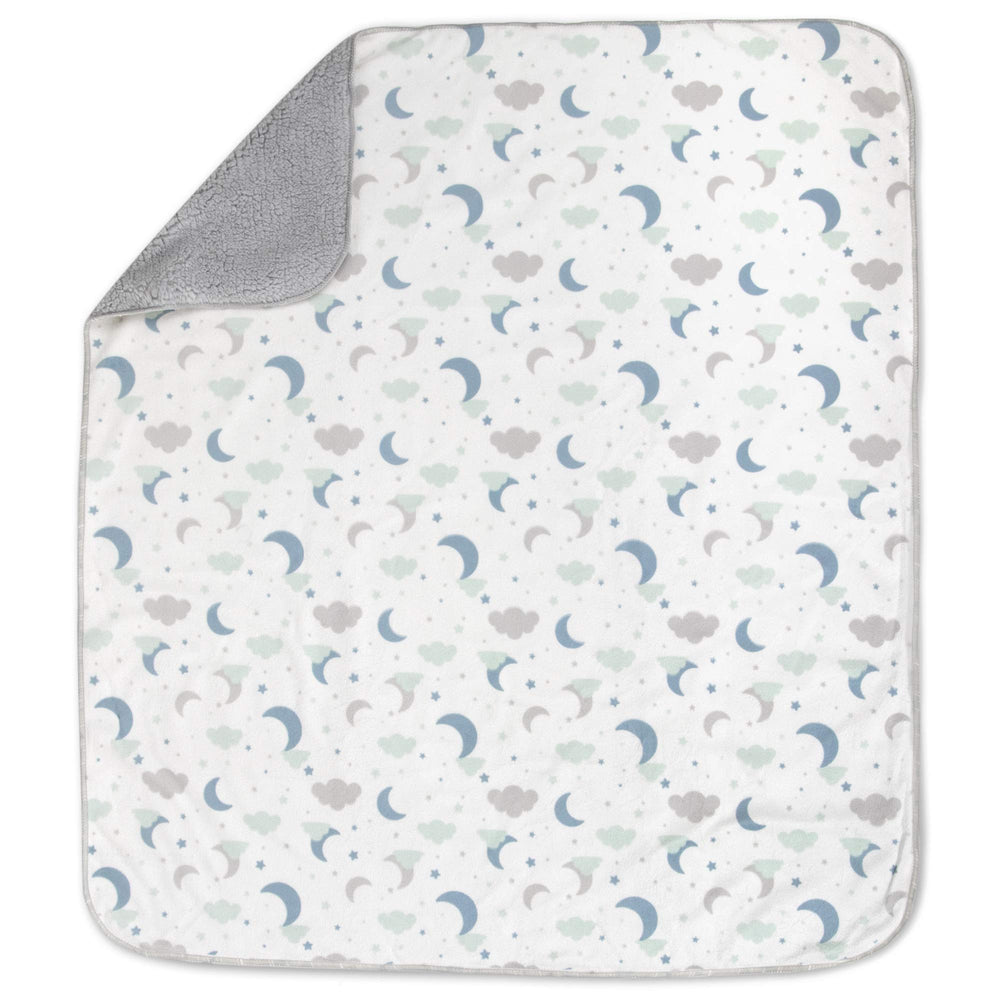 Baby Essentials sherpa fleece blanket starry night design adds playful touch for toddlers.