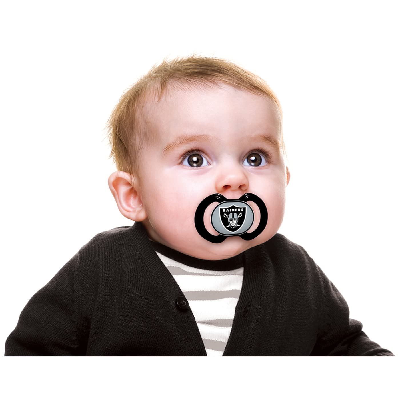 Baby Fanatic orthodontic silicone nipple offers a comfortable, safe fit for little mouths.