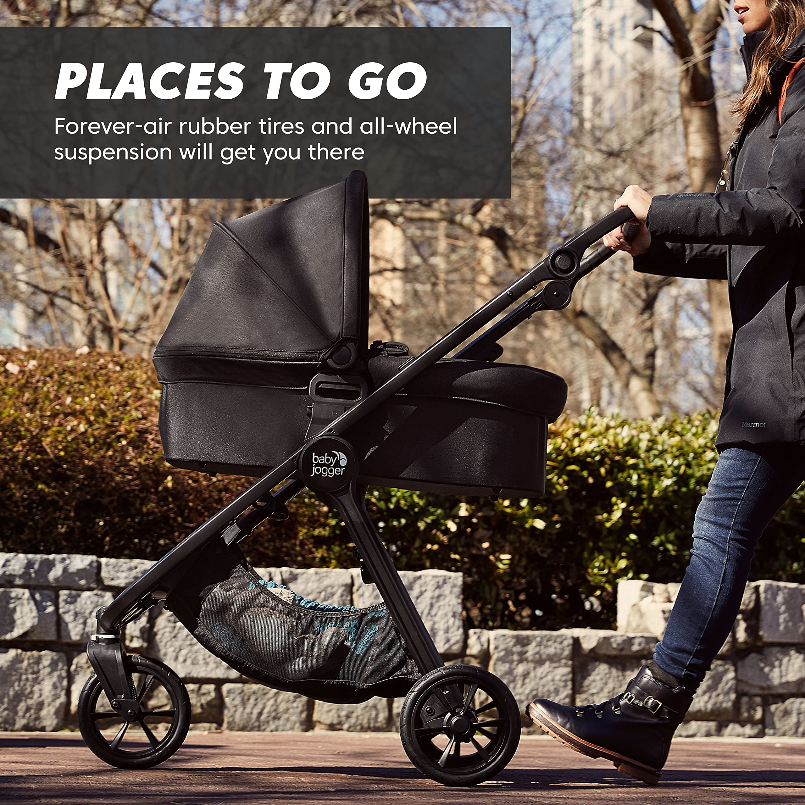 Baby Jogger City Mini GT2 hand-operated parking brake for secure stops on uneven terrain.