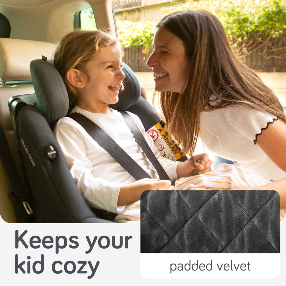 Baby Uma easy-clean padding stays tidy between uses.