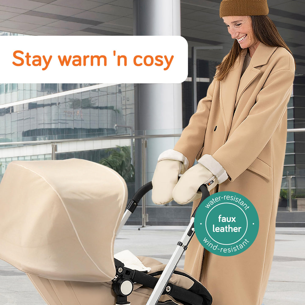 Baby Uma stroller gloves side zip design allows quick hand release and re-entry.