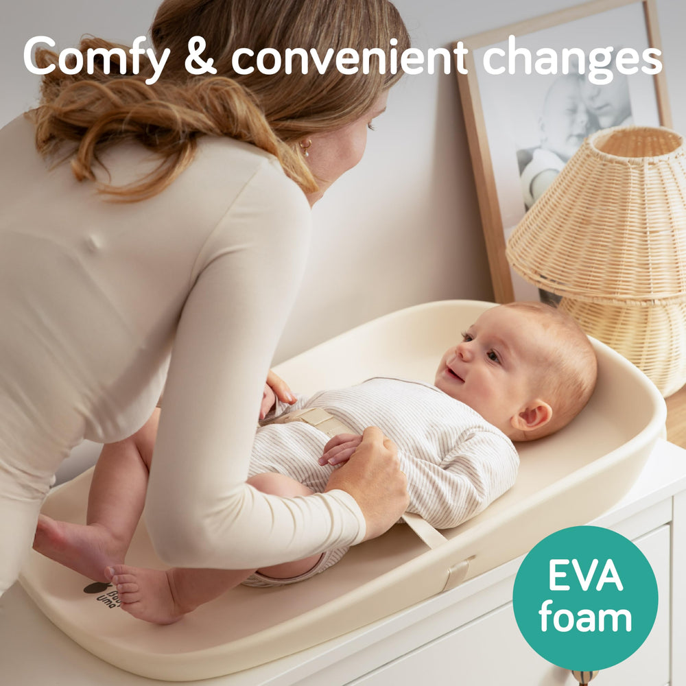 Close-up of EVA foam on Baby Uma pad highlights cushioned baby comfort