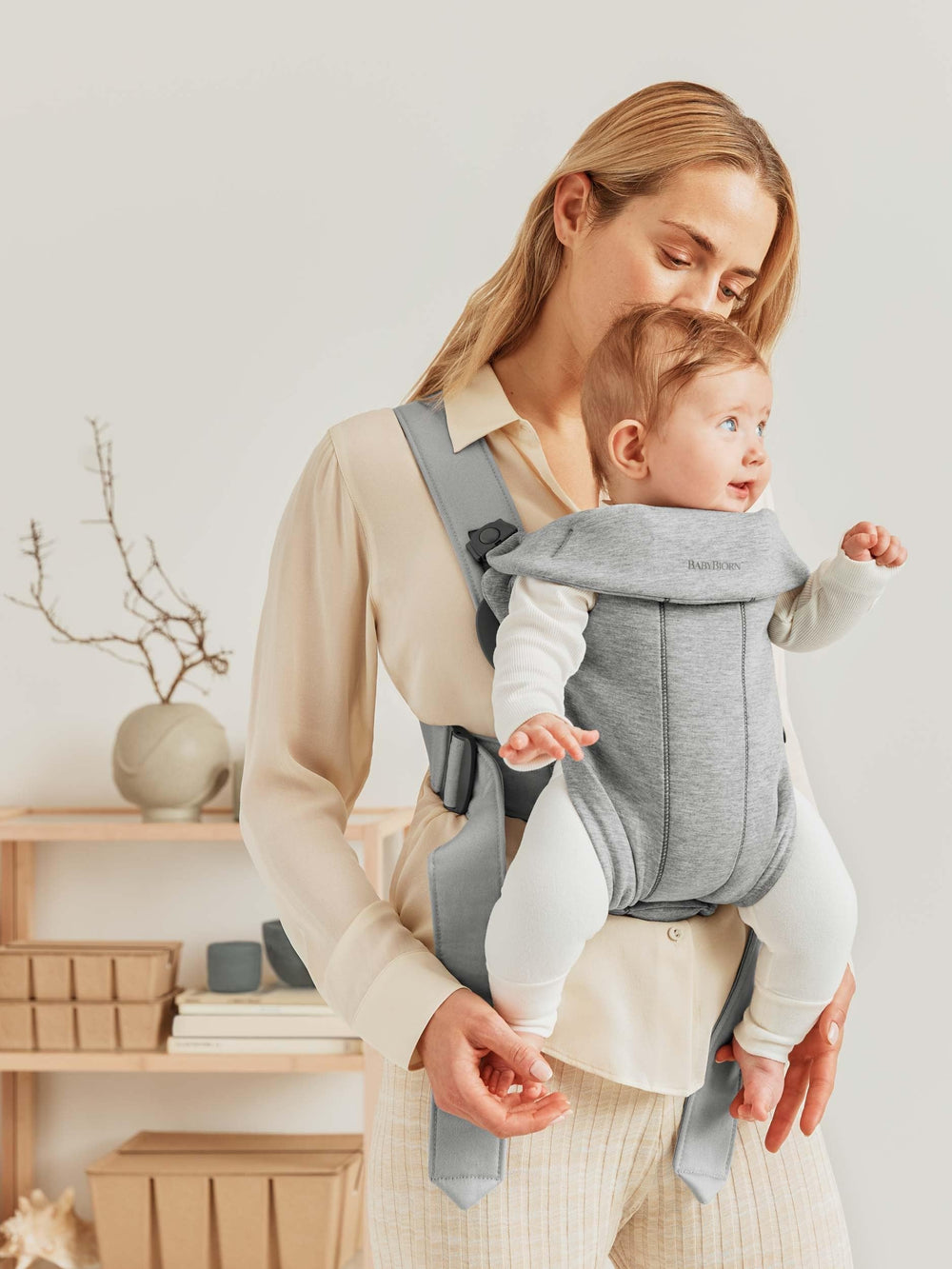BabyBjörn Carrier Mini soft fabrics closeup featuring cozy flexible material