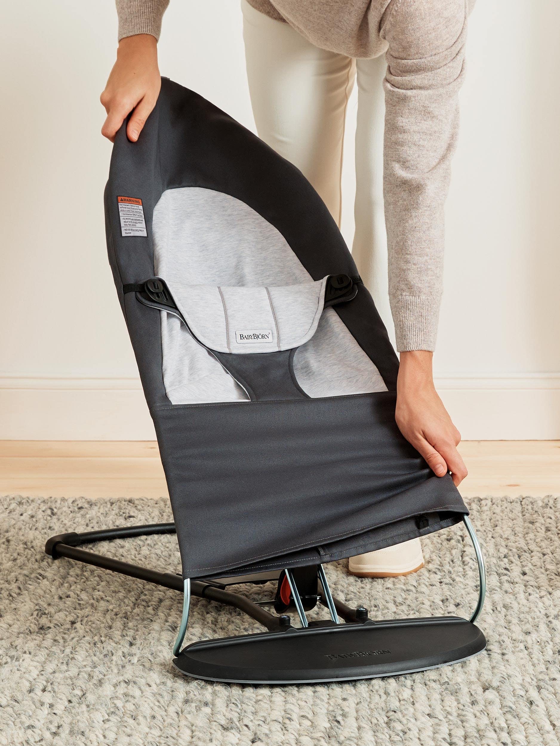 BabyBjörn Bouncer Balance Soft dimensions spec photo highlights compact footprint