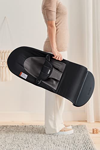 BabyBjörn Bouncer Balance Soft provides ergonomic support during play and rest.