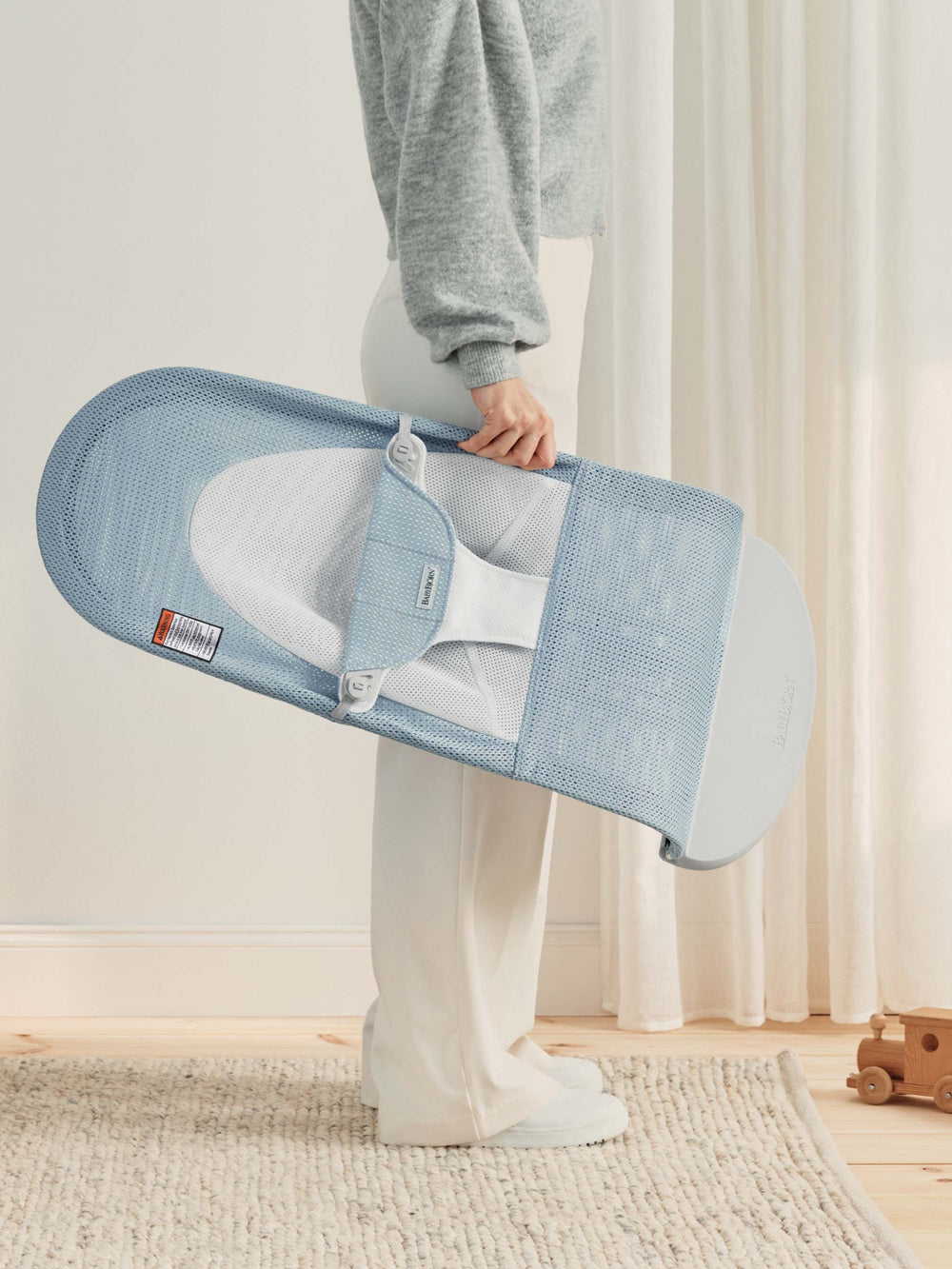BabyBjörn Bouncer Balance Soft lays flat for compact storage