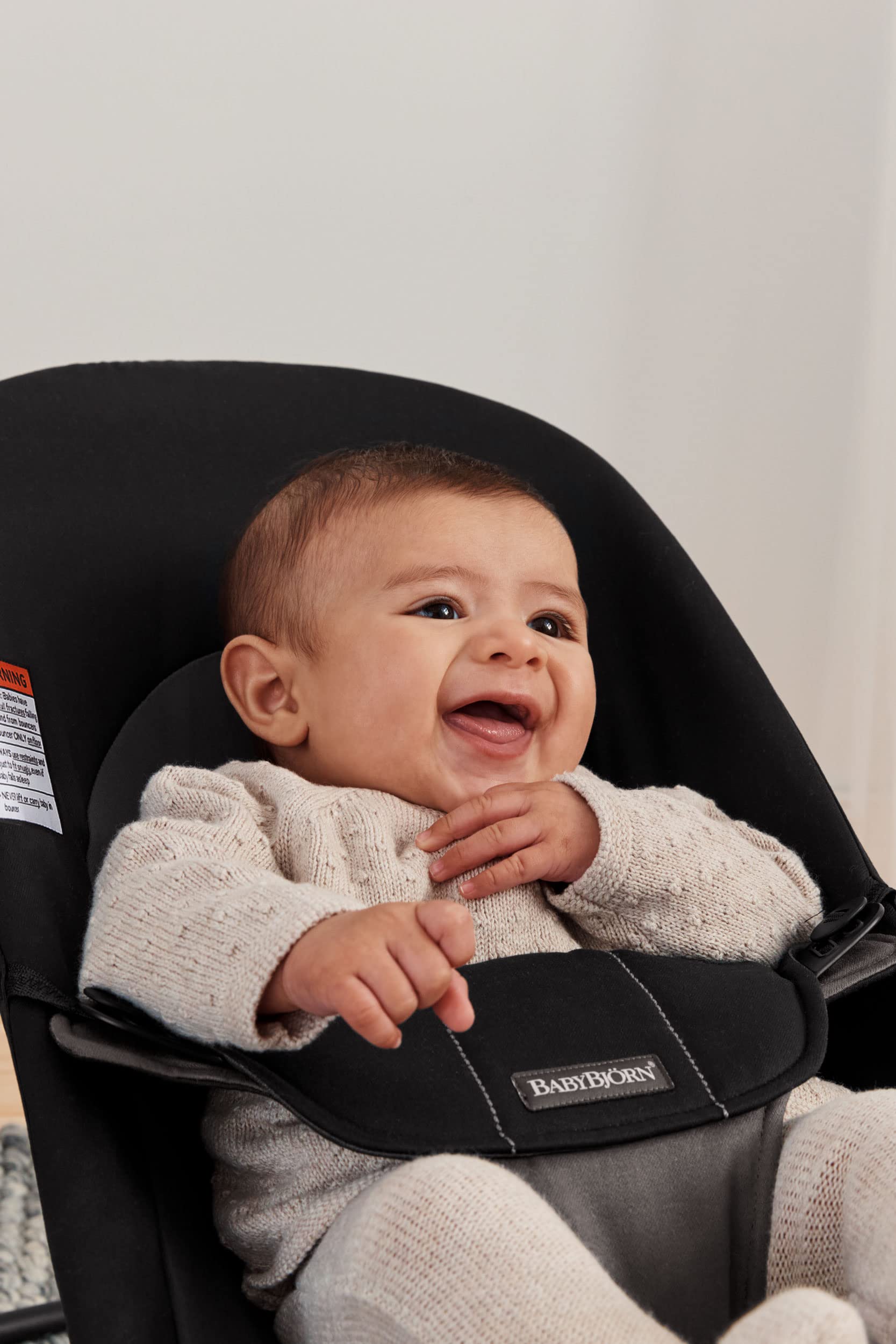 BabyBjörn Bouncer Balance Soft offers four height positions for growing comfort.