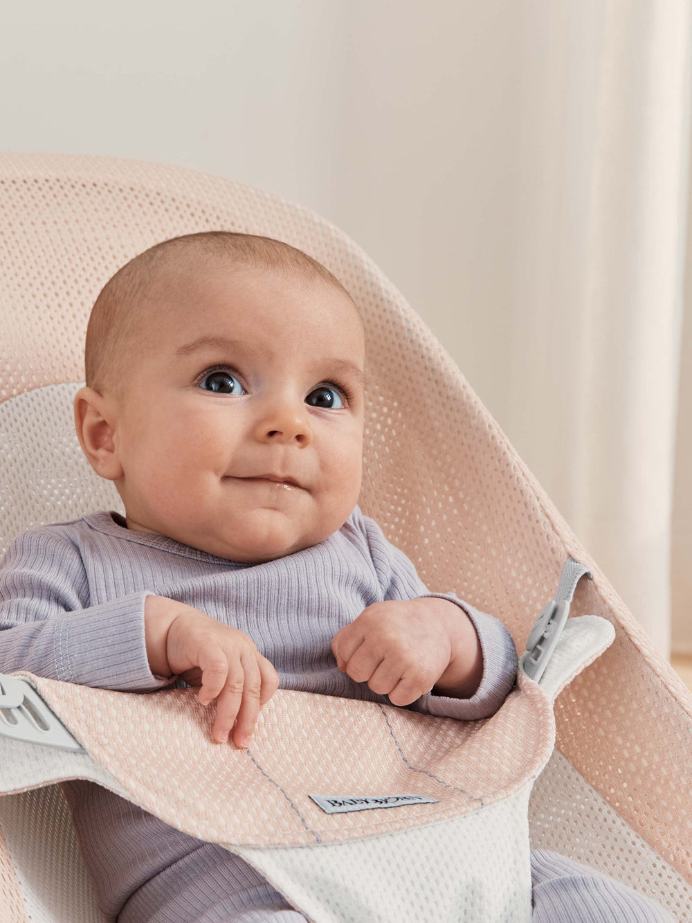 BabyBjörn Bouncer Balance Soft lay-flat design for storage.