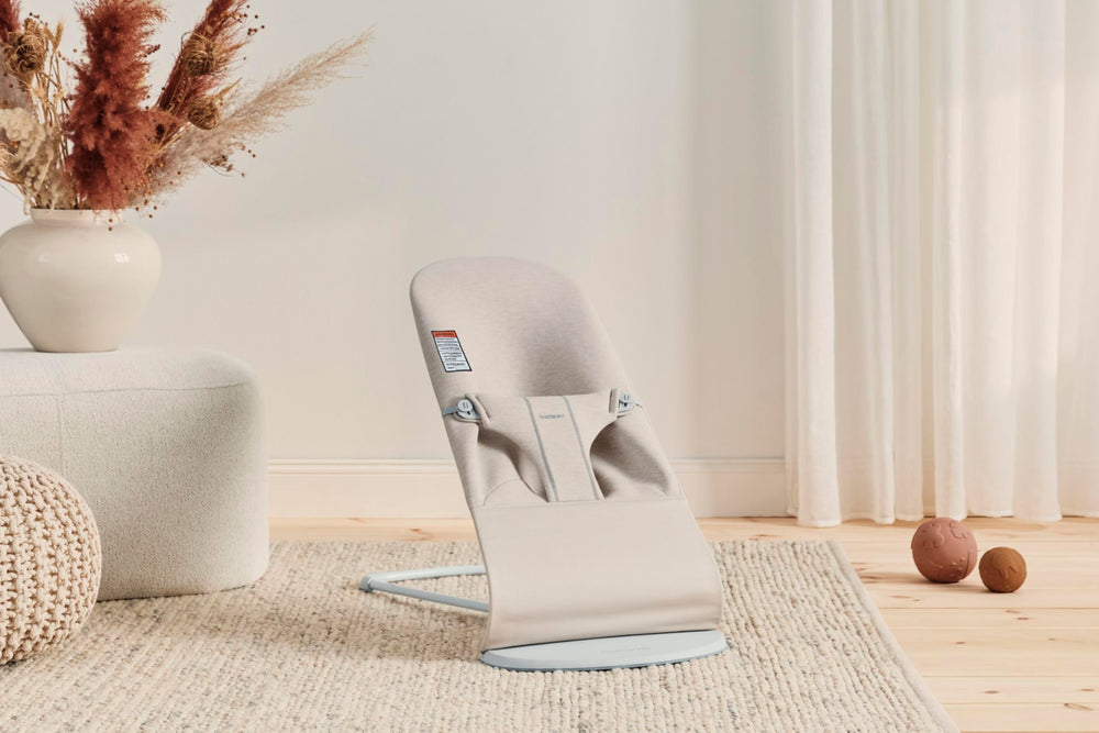 BabyBjörn Bouncer Bliss 4-position adjustability adapts as baby grows.