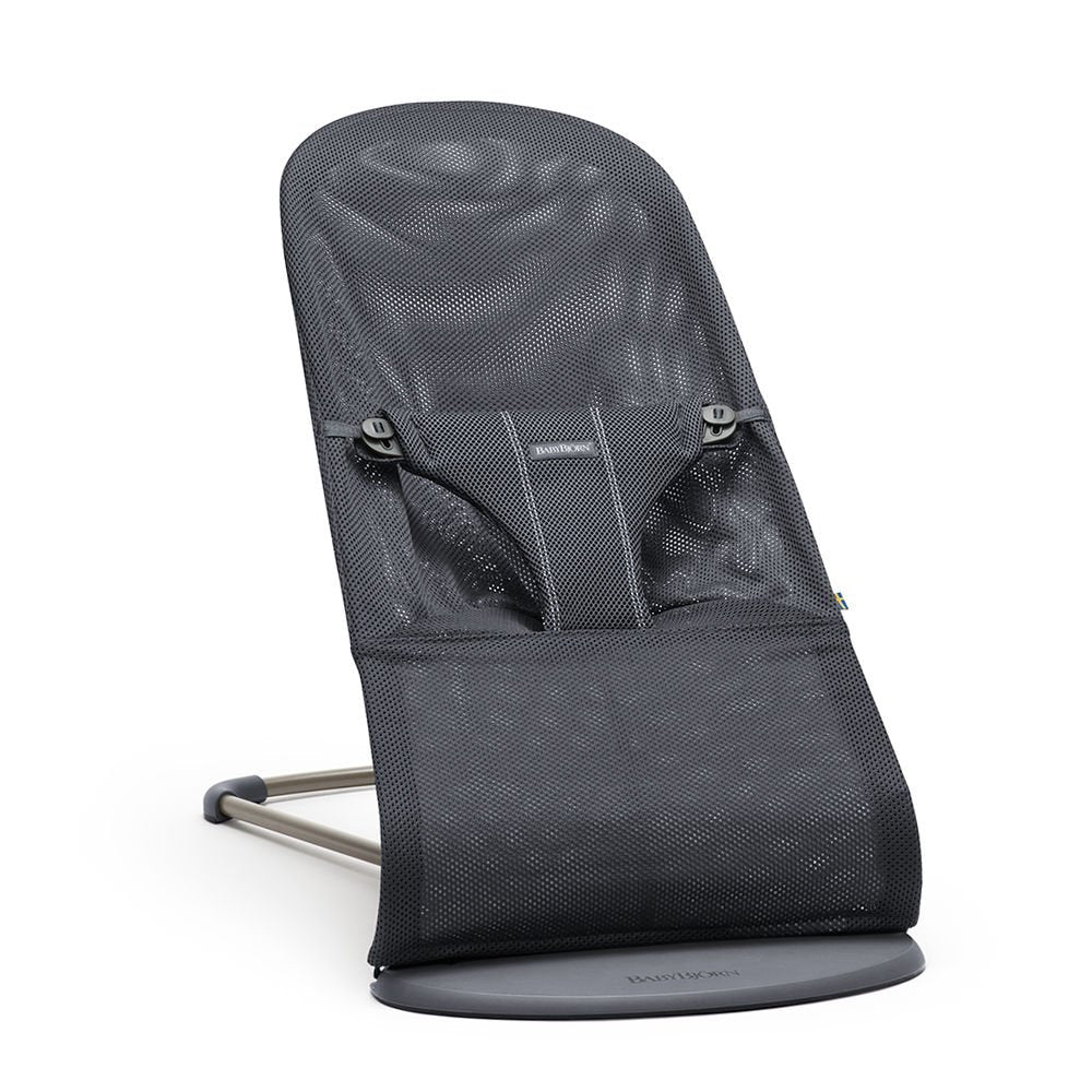 BabyBjörn Bouncer Bliss mesh in Anthracite offers cozy support and portable comfort