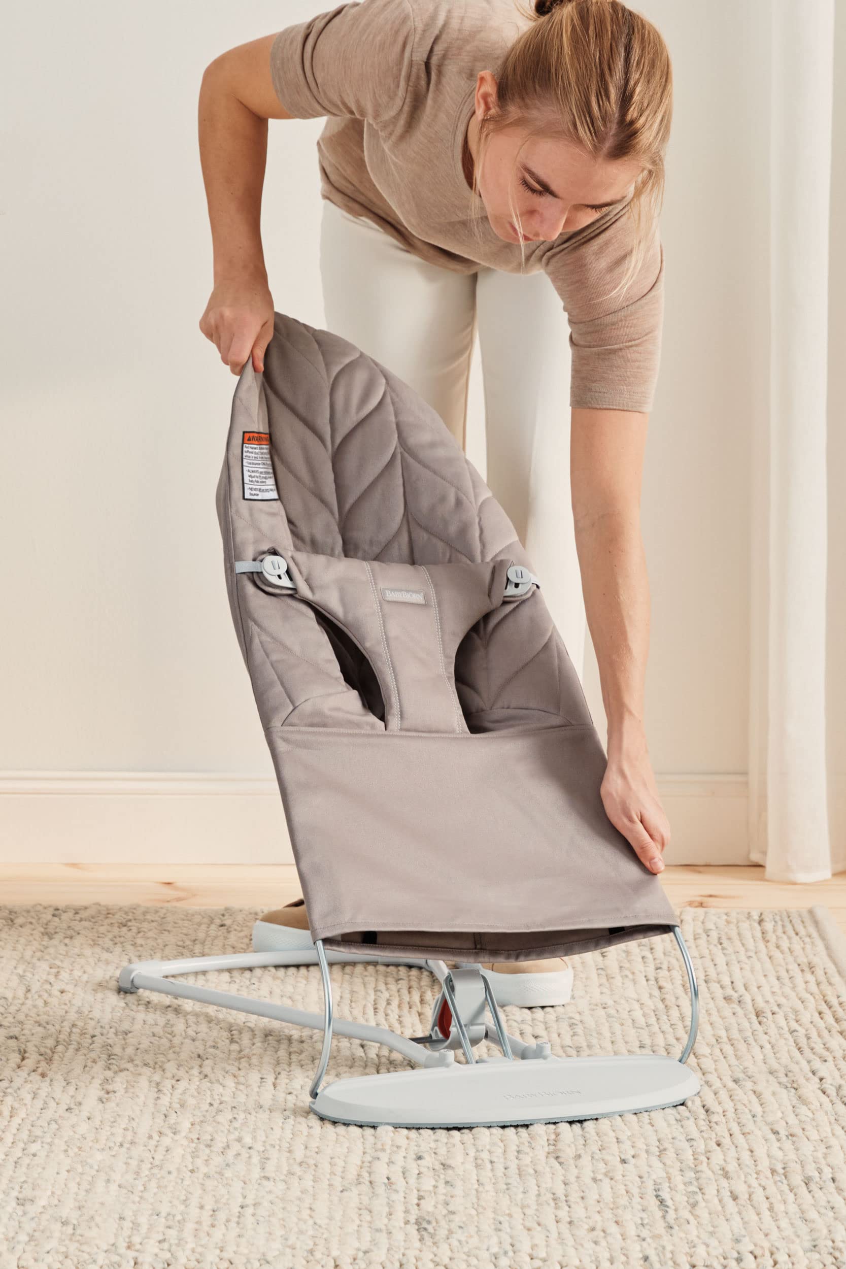 BabyBjörn Bouncer Bliss cotton fabric offers gentle texture