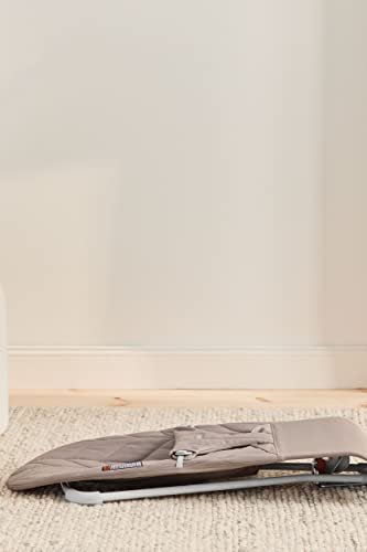 BabyBjörn Bouncer Bliss flat storage makes space-saving convenient