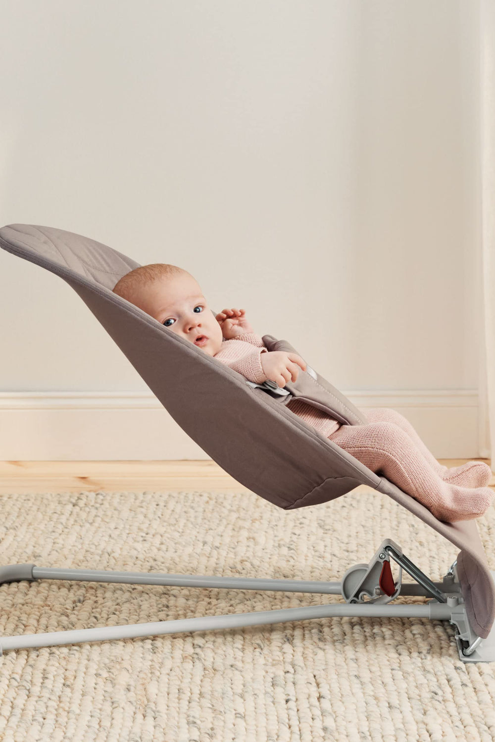BabyBjörn Bouncer Bliss folds flat for easy storage