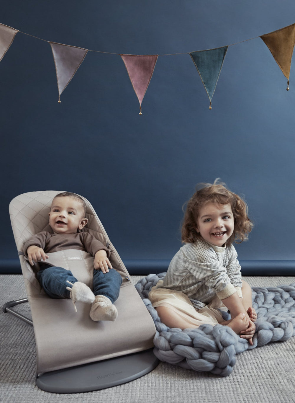 BabyBjörn Bouncer Bliss fold-flat design for travel and storage