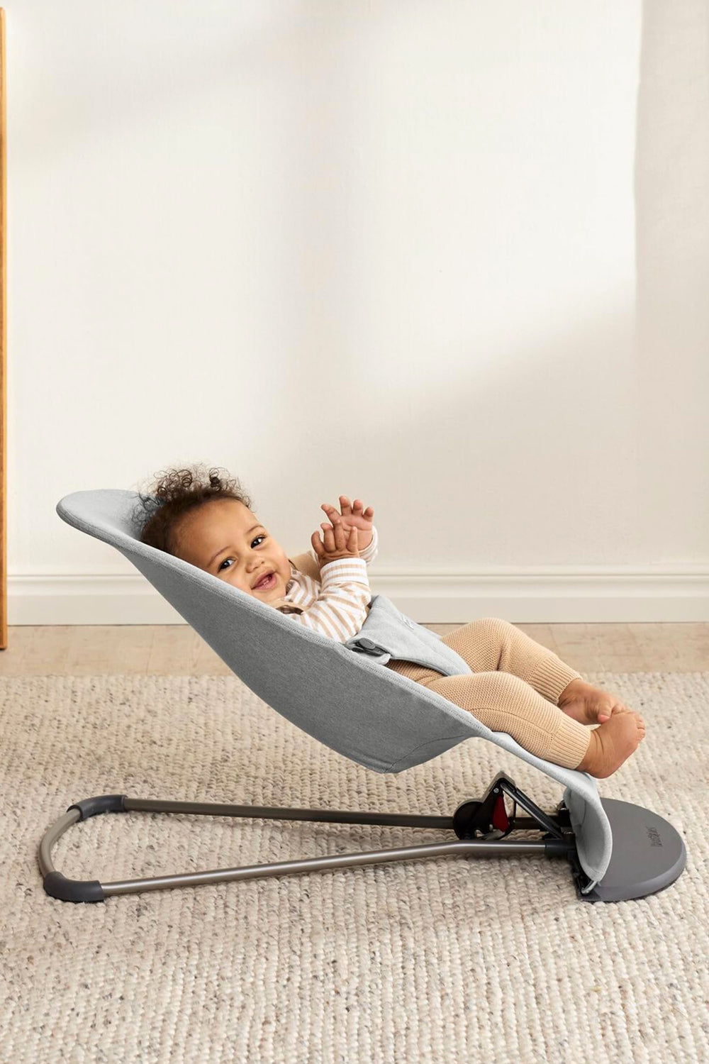BabyBjörn Bouncer Bliss seat-to-chair-conversion reveals long-term usability as child grows.