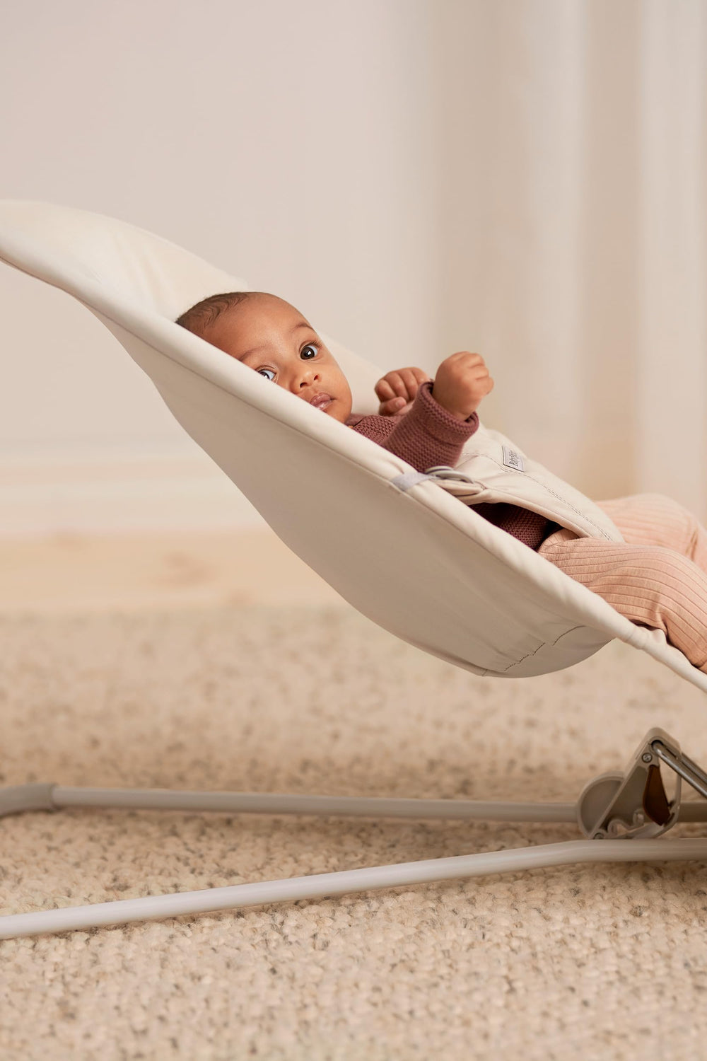 BabyBjörn Bouncer Balance Soft reversible seat transitions from bouncer to toddler chair.