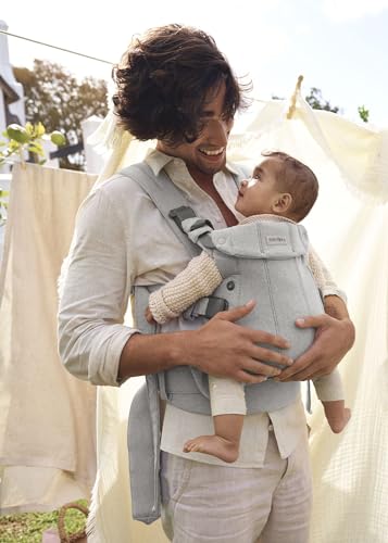 BabyBjörn Harmony in/out/back carry mode enables versatile outings