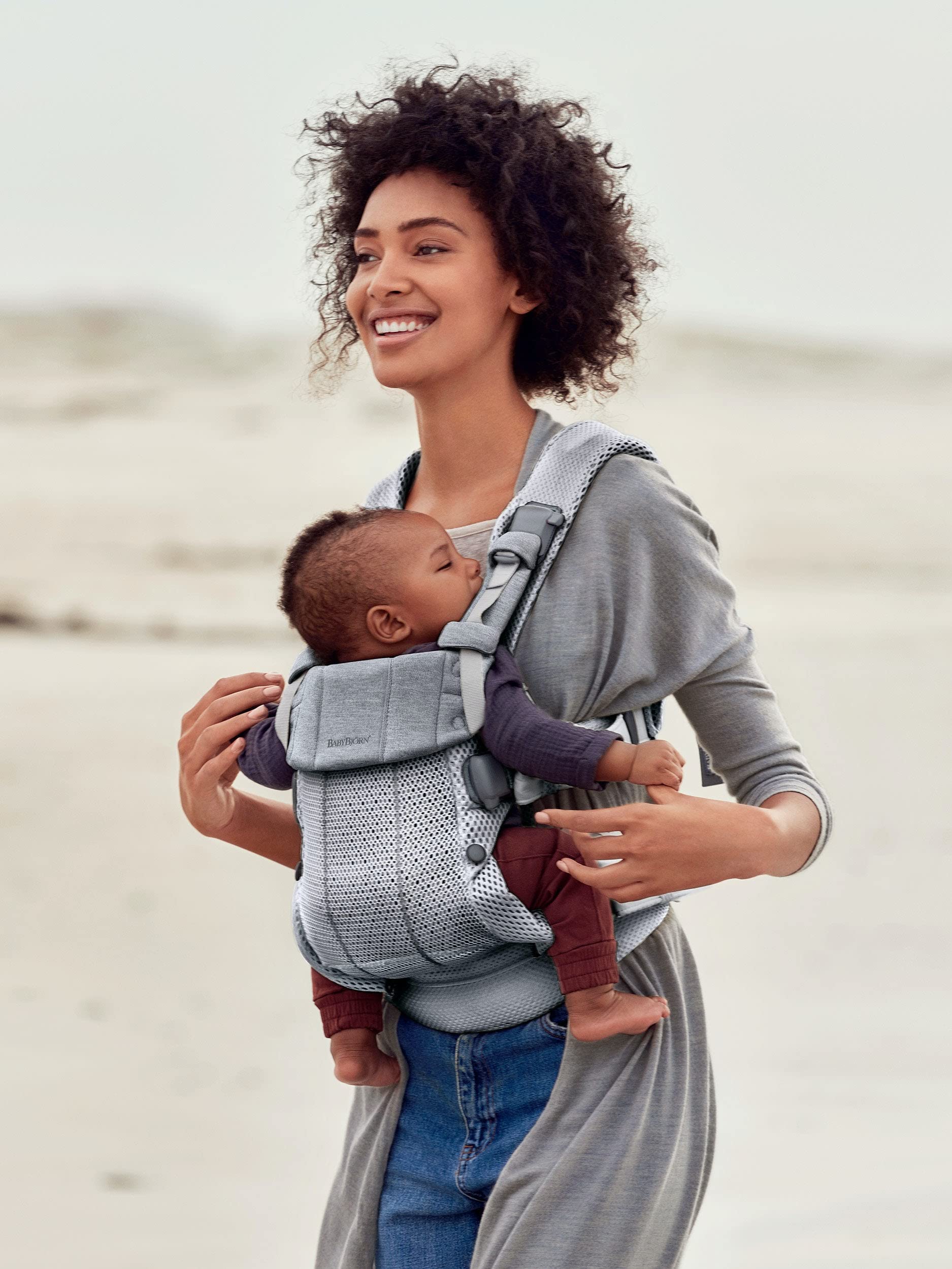 BabyBjörn Harmony lightweight packable design fits into stroller or diaper bag