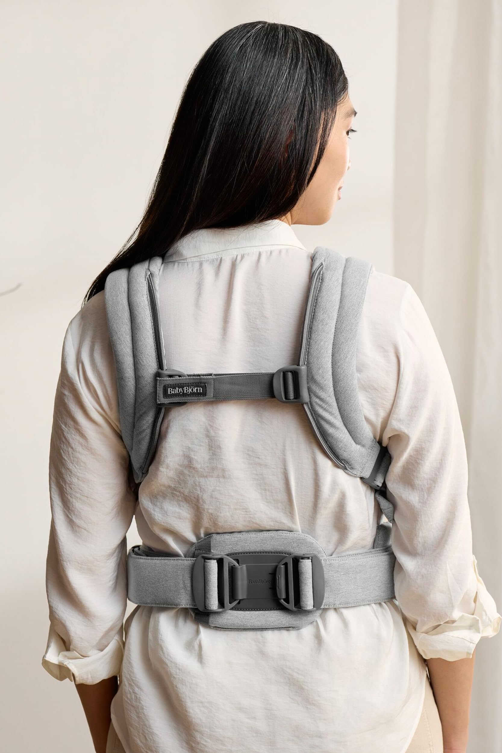 BabyBjörn Harmony lightweight design folds compactly for travel