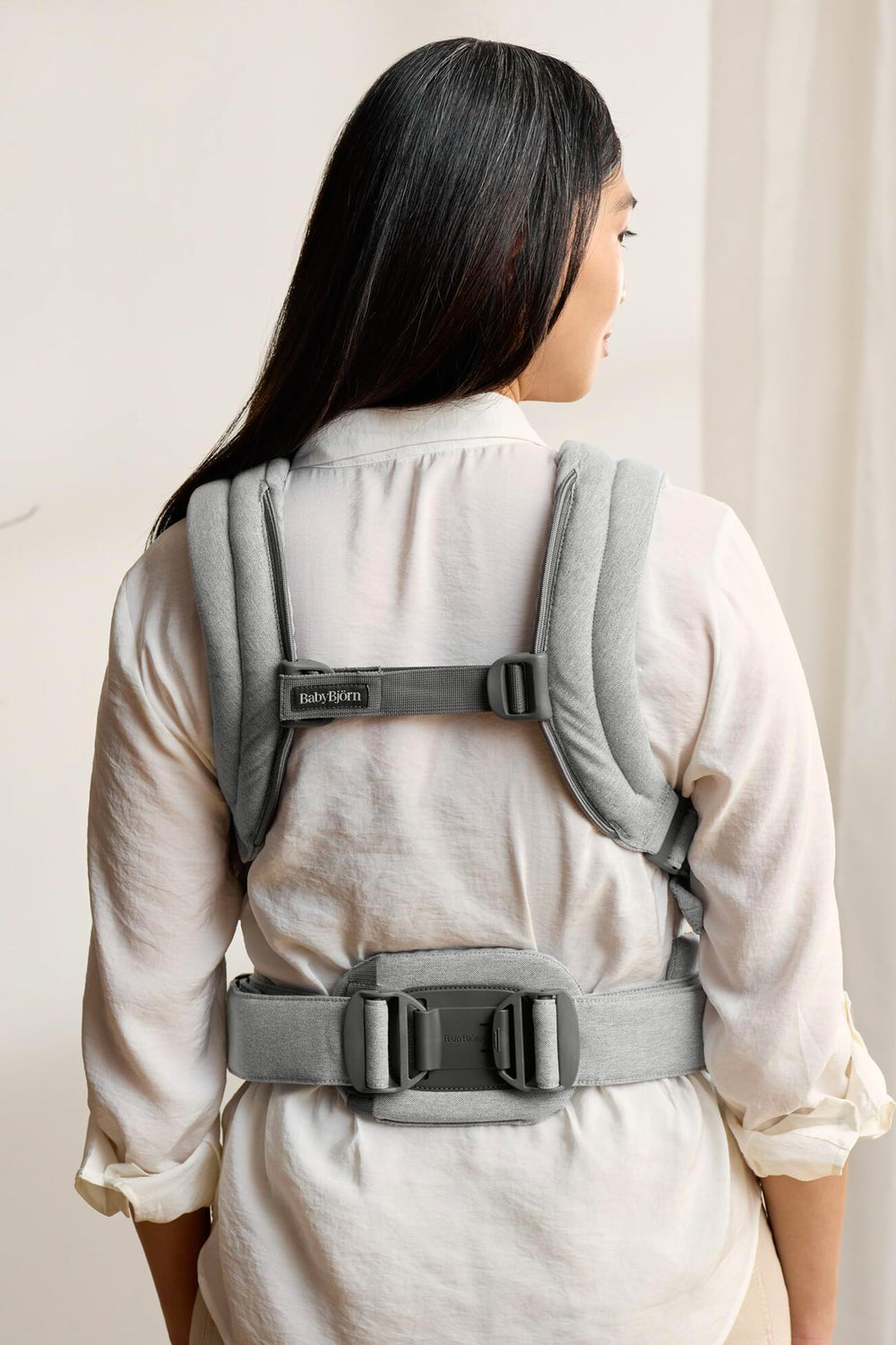 BabyBjörn Harmony lightweight design folds compactly for travel