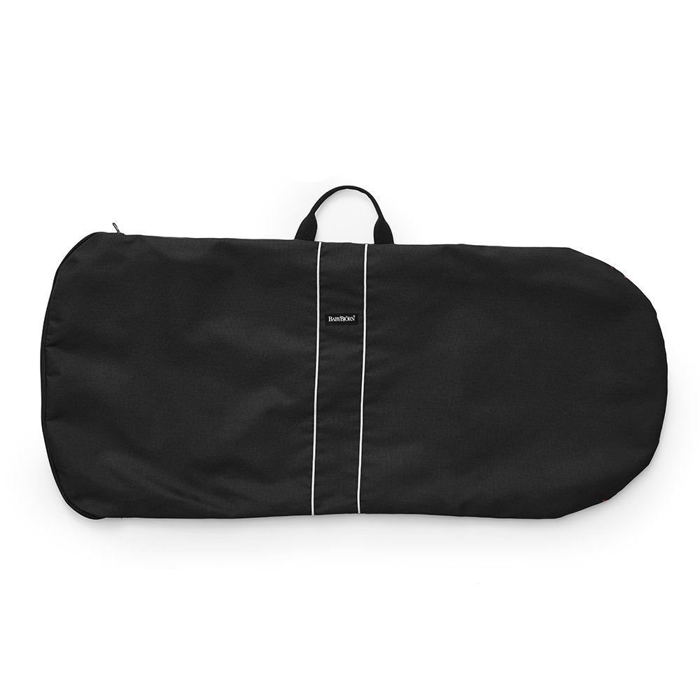BabyBjörn Transport Bag for Bouncer safeguards dirt, dust, and moisture during storage.