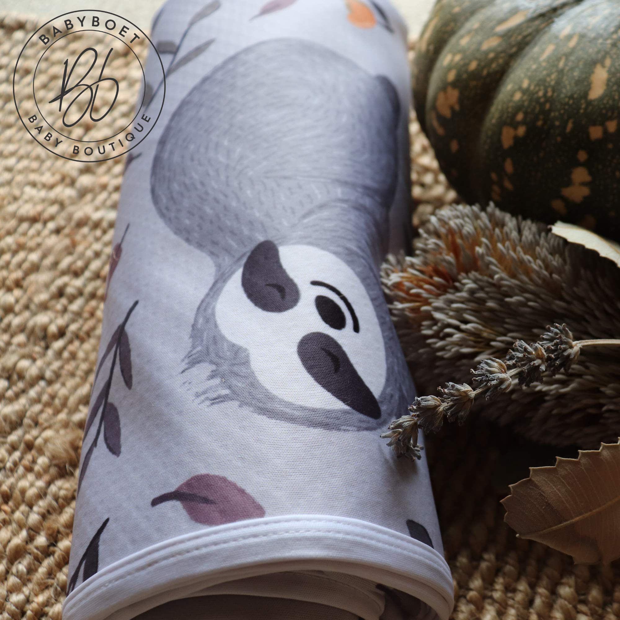 Babyboet Splat Mat folds for easy storage and quick cleanup.