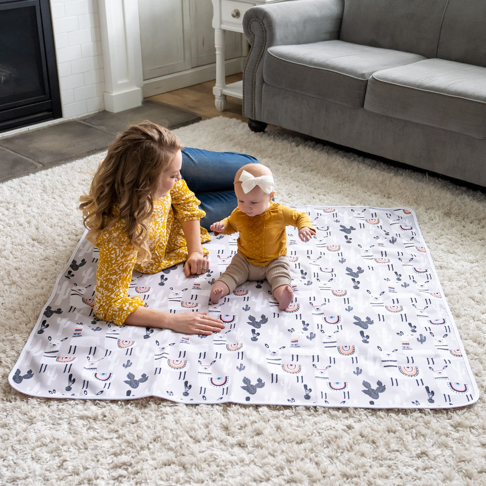 BABYBOET Splat Mat wildlife print closeup; gender-neutral design for versatile use