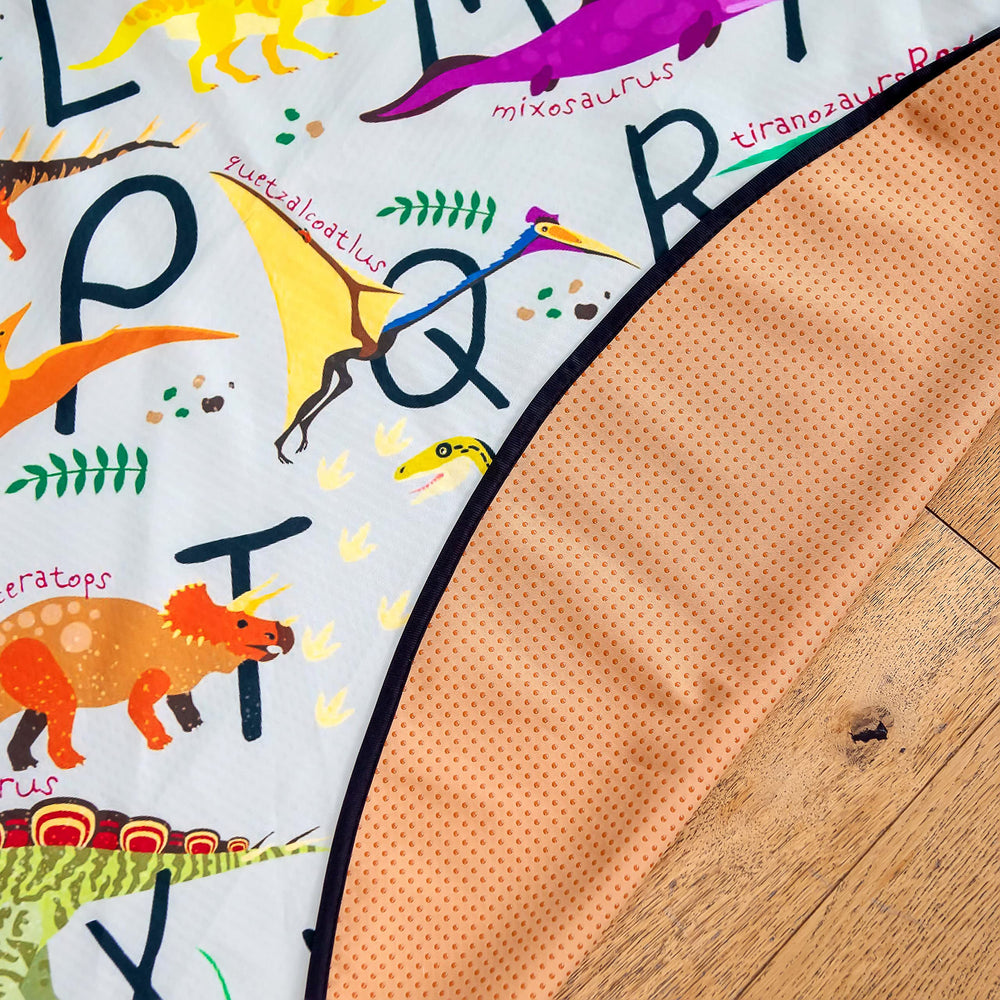 BABYBOET Splat Mat features a wildlife print that engages little eaters.